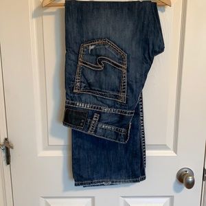 3/$35 😊 Men’s Zac silver jeans.